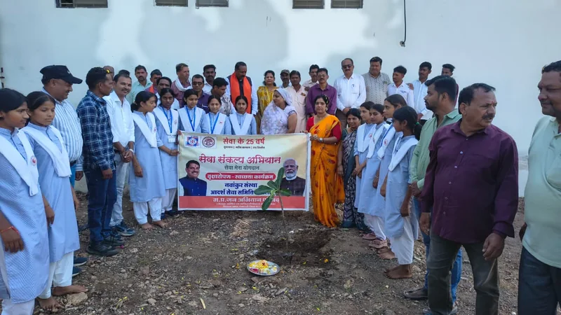 सेवा मेरा योगदान’ अभियान के तहत बलवारी हनुमान बालाजी मंदिर परिसर में स्वच्छता कार्यक्रम आयोजित